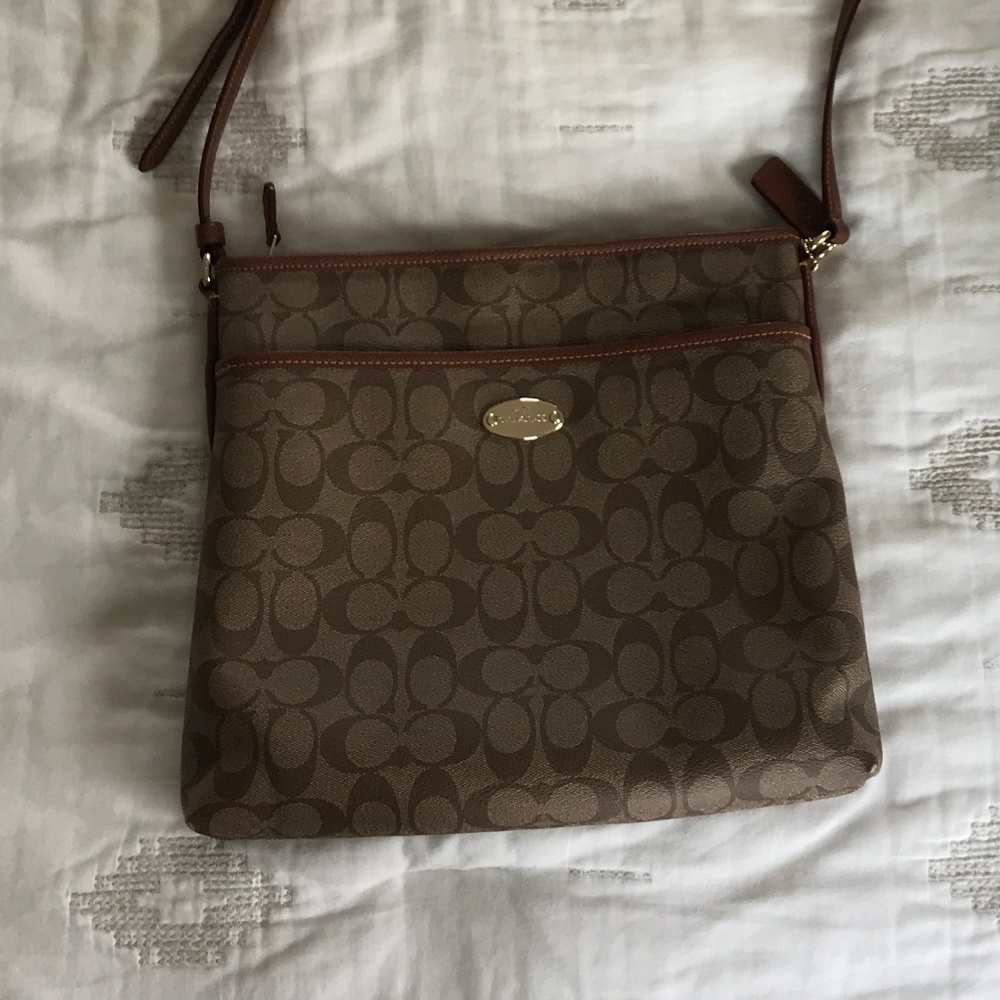 Tan Coach Crossbody Purse